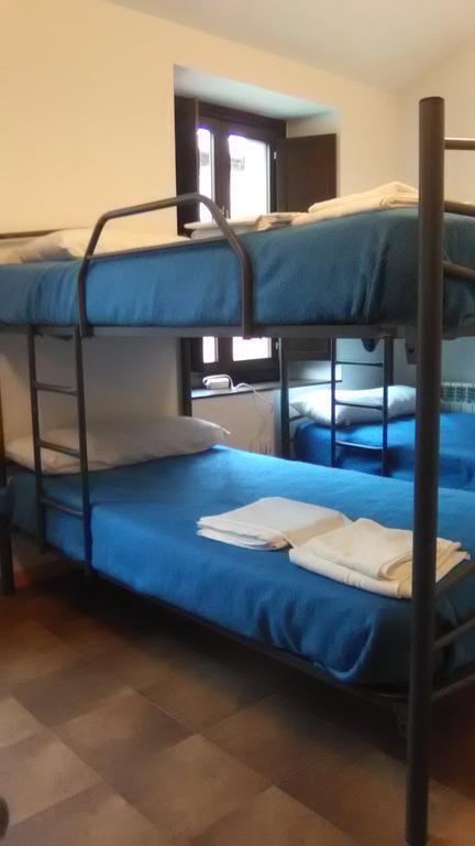 El Albergue Covaleda Ngoại thất bức ảnh