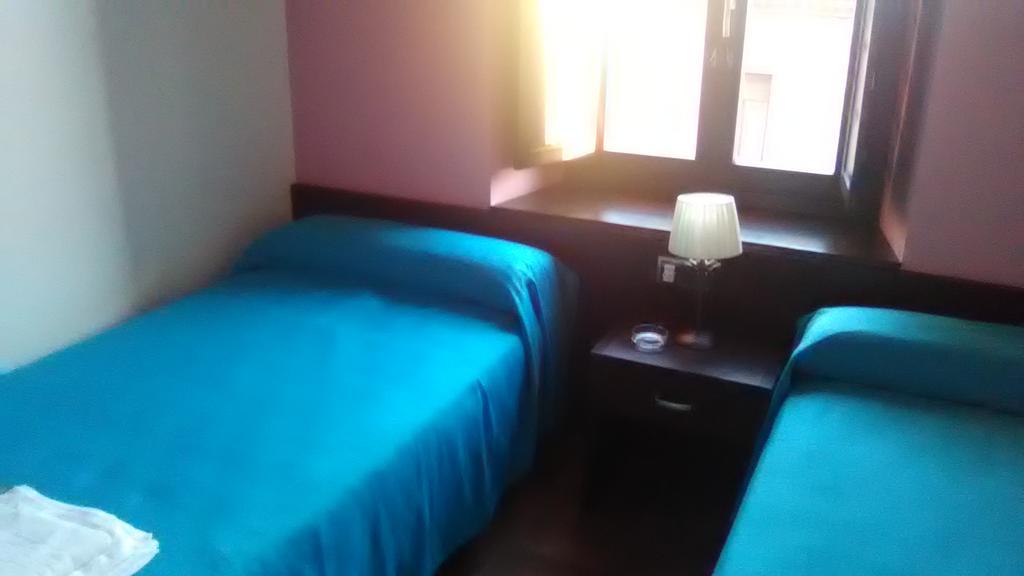 El Albergue Covaleda Ngoại thất bức ảnh